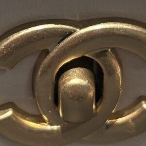 Chanel White Leather Purse with Gold Chain Strap